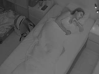voyeurcam-julmodels-bed-7