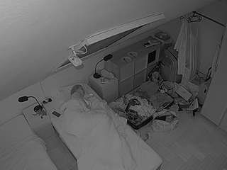 voyeurcam-julmodels-bed-7