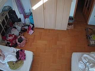 voyeurcam-julmodels-bed-7