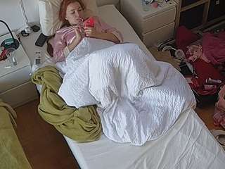 voyeurcam-julmodels-bed-7