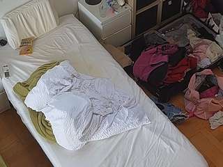 voyeurcam-julmodels-bed-7