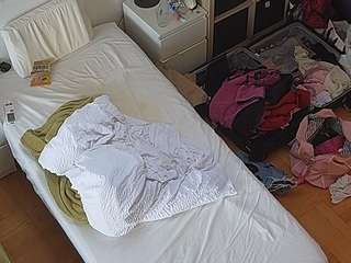 voyeurcam-julmodels-bed-7