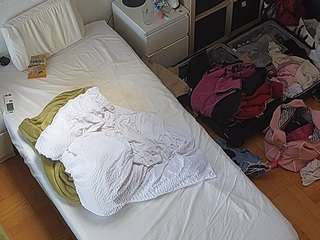 voyeurcam-julmodels-bed-7