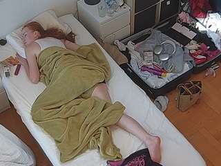voyeurcam-julmodels-bed-7