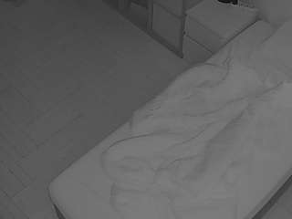 voyeurcam-julmodels-bed-7 Live Webcam on CamSoda