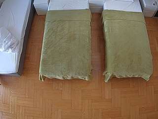 voyeurcam-julmodels-bed-7