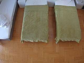 voyeurcam-julmodels-bed-7