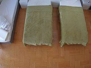 voyeurcam-julmodels-bed-7