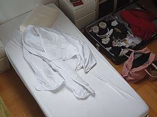 voyeurcam-julmodels-bed-7