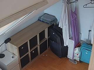 voyeurcam-julmodels-bed-7