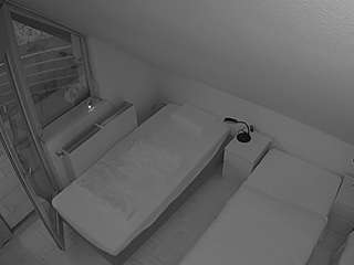voyeurcam-julmodels-bed-7