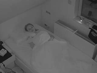 voyeurcam-julmodels-bed-7