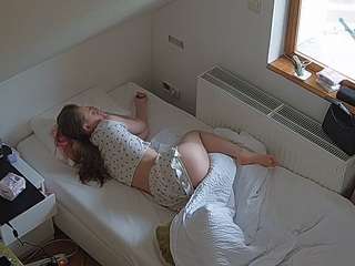 voyeurcam-julmodels-bed-7