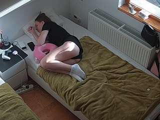 voyeurcam-julmodels-bed-7