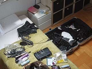 voyeurcam-julmodels-bed-7