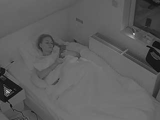 voyeurcam-julmodels-bed-7