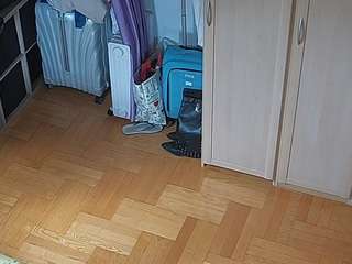 voyeurcam-julmodels-bed-7