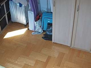 voyeurcam-julmodels-bed-7