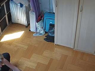 voyeurcam-julmodels-bed-7