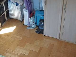 voyeurcam-julmodels-bed-7