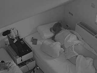 voyeurcam-julmodels-bed-7