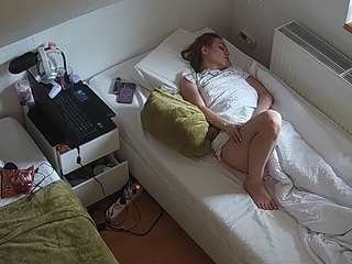voyeurcam-julmodels-bed-7