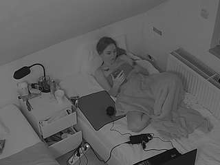 voyeurcam-julmodels-bed-7