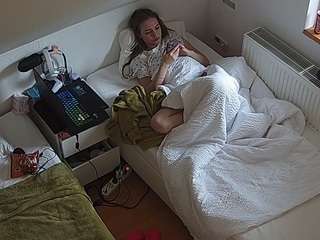 voyeurcam-julmodels-bed-7