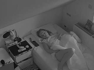 voyeurcam-julmodels-bed-7