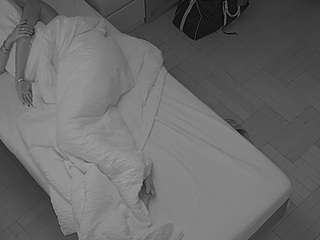 voyeurcam-julmodels-bed-7