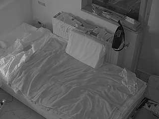 voyeurcam-julmodels-bed-7