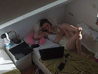 voyeurcam-julmodels-bed-7 Public Chat Channel