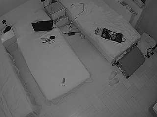 voyeurcam-julmodels-bed-7
