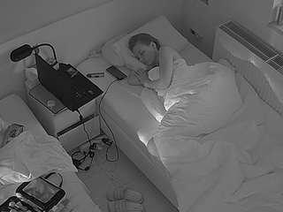 voyeurcam-julmodels-bed-7