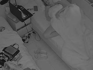 voyeurcam-julmodels-bed-7