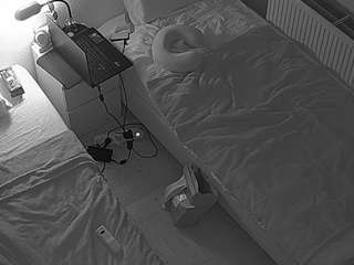 voyeurcam-julmodels-bed-7