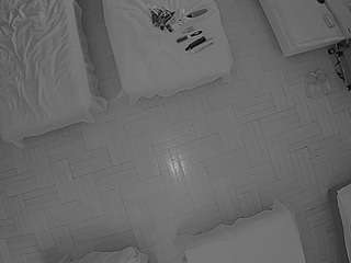voyeurcam-julmodels-bed-7