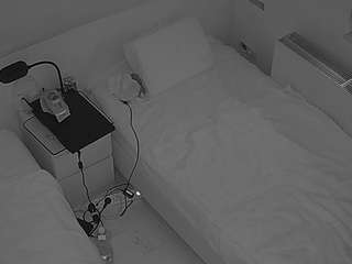 voyeurcam-julmodels-bed-7