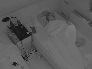 voyeurcam-julmodels-bed-7