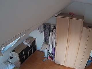 voyeurcam-julmodels-bed-7