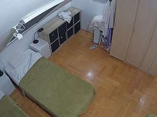 voyeurcam-julmodels-bed-7