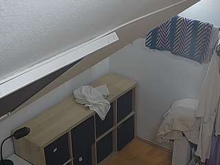 voyeurcam-julmodels-bed-7