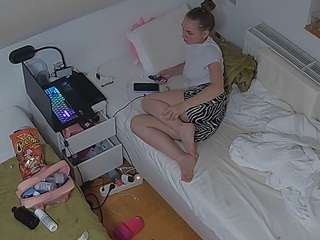 voyeurcam-julmodels-bed-7 - Cam en Direct
