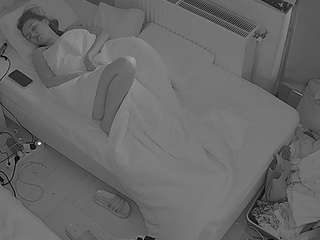 voyeurcam-julmodels-bed-7