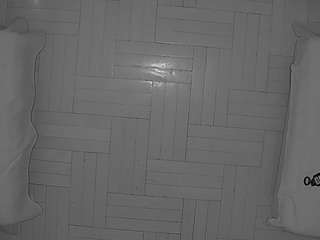 voyeurcam-julmodels-bed-7