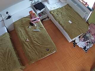 voyeurcam-julmodels-bed-7