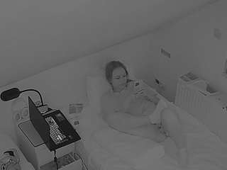 voyeurcam-julmodels-bed-7