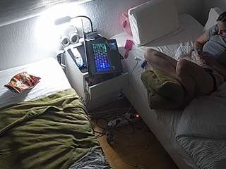 voyeurcam-julmodels-bed-7
