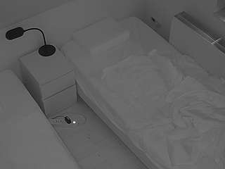 voyeurcam-julmodels-bed-7