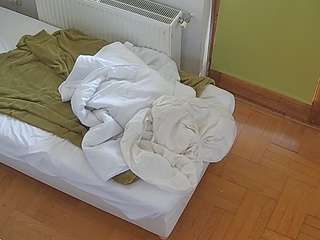 voyeurcam-julmodels-bed-7